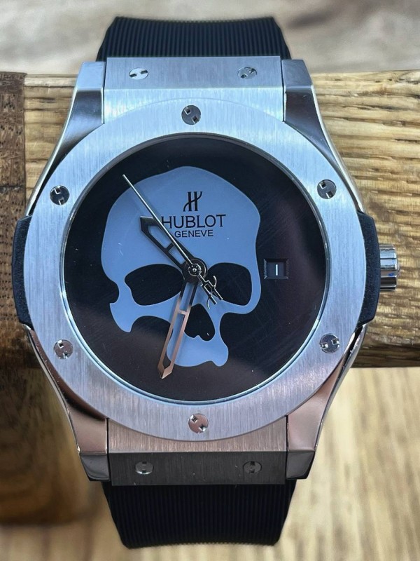 Часы Hublot