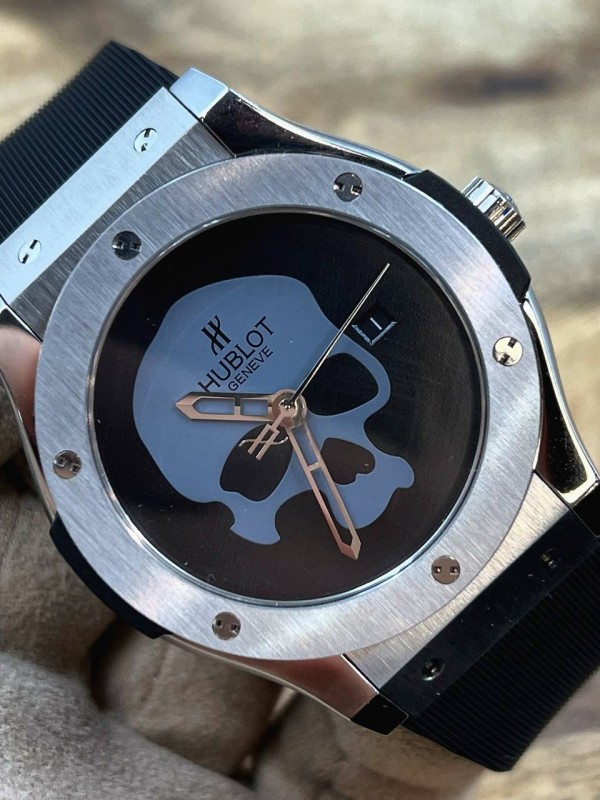 Часы Hublot