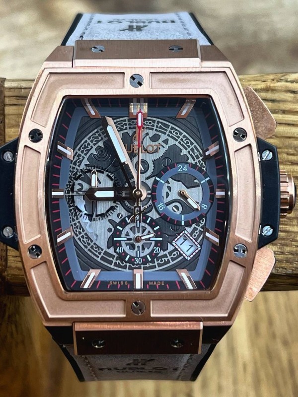 Часы Hublot