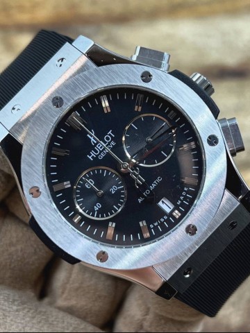 Часы Hublot