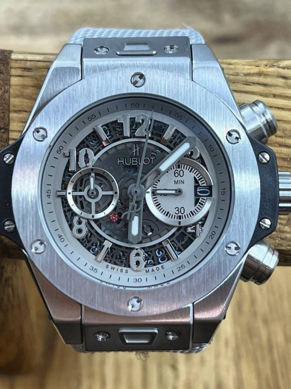 Часы Hublot