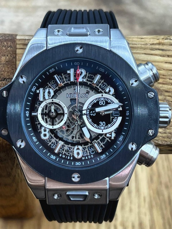 Часы Hublot