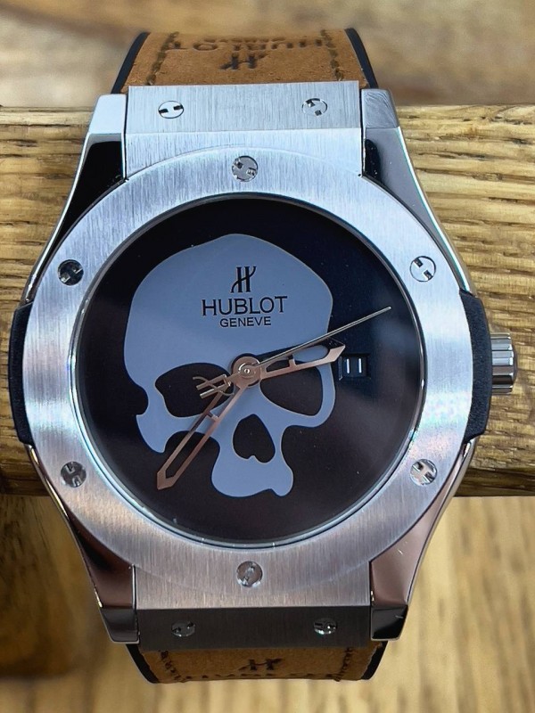 Часы Hublot