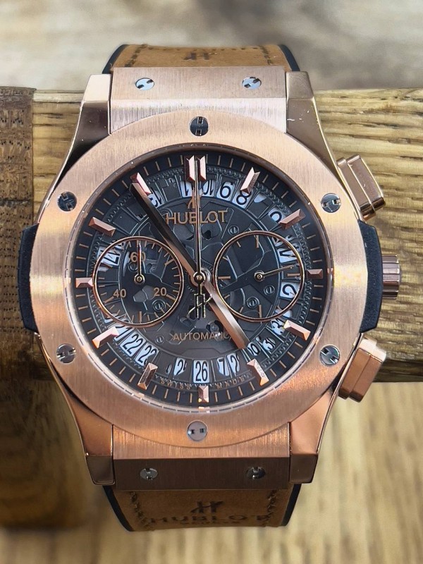 Часы Hublot