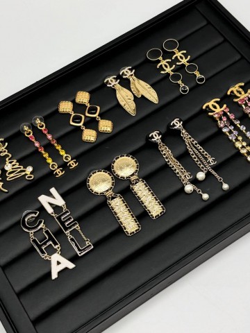 Серьги CHANEL