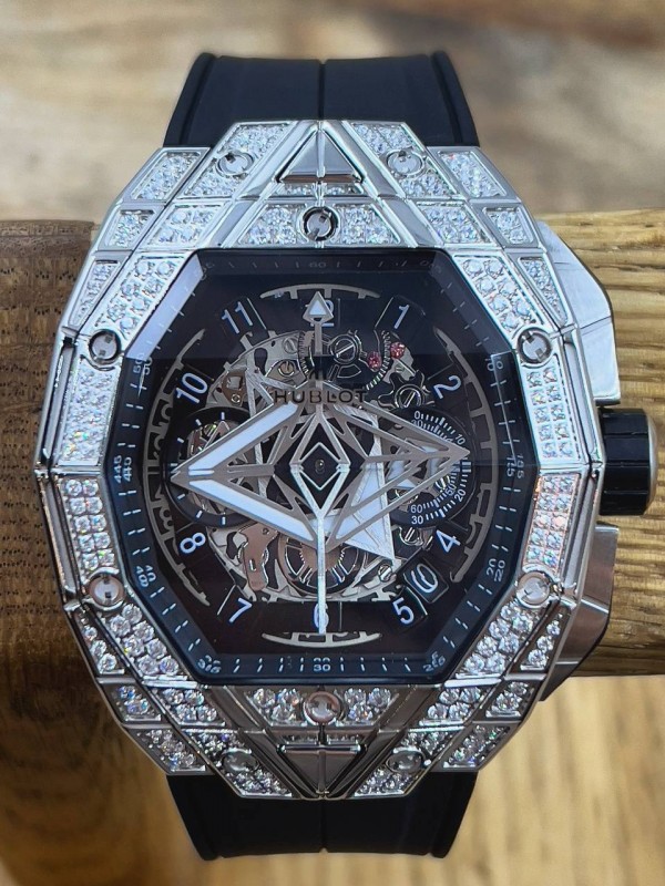 Часы Hublot