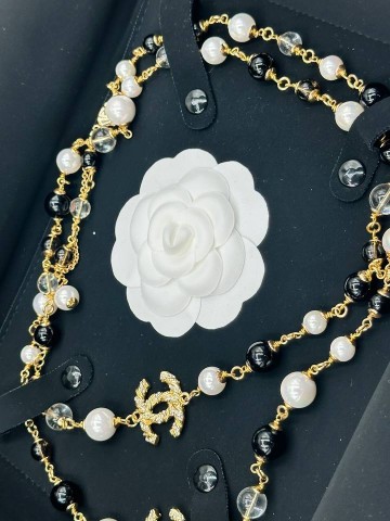 Бусы CHANEL