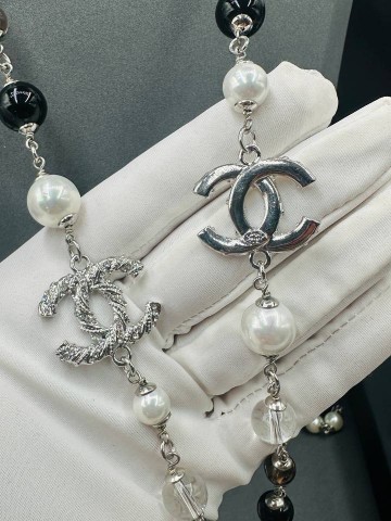 Бусы CHANEL