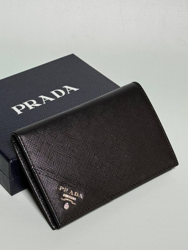 Кошелек Prada