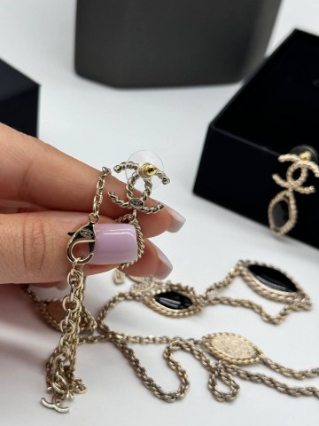 Бусы CHANEL