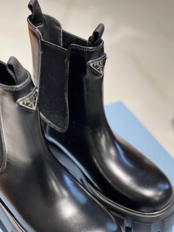 Ботинки Prada