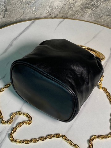 Сумка Prada