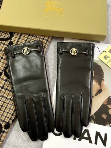 Перчатки Burberry