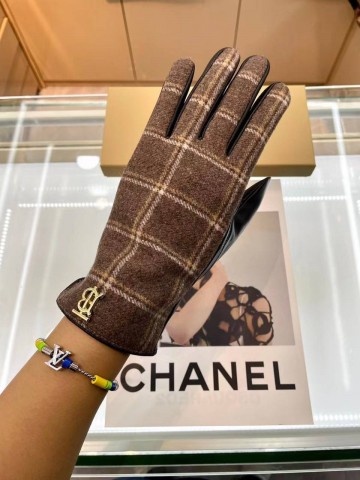 Перчатки Burberry