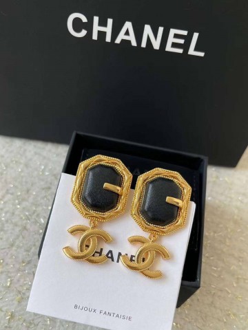 Серьги CHANEL