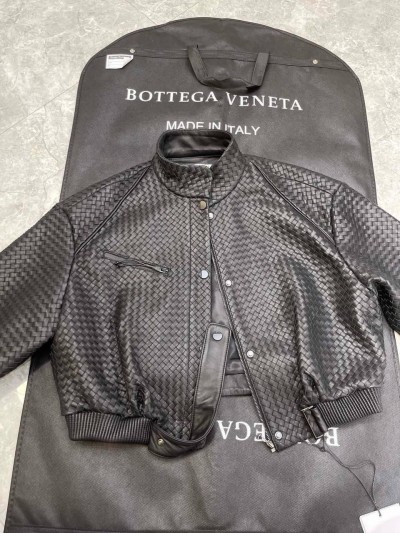 Кожаная куртка Bottega Veneta