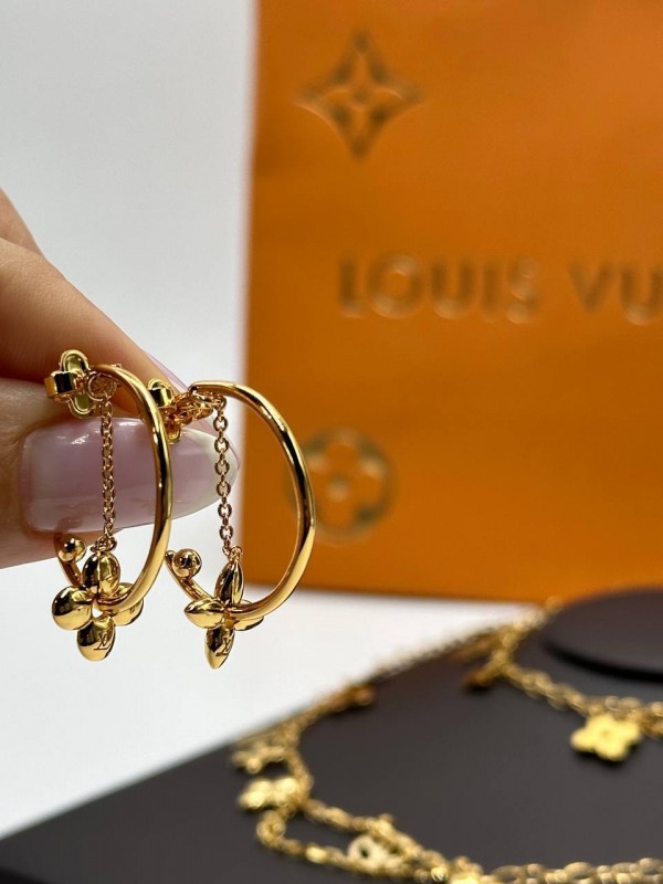 Серьги Louis Vuitton