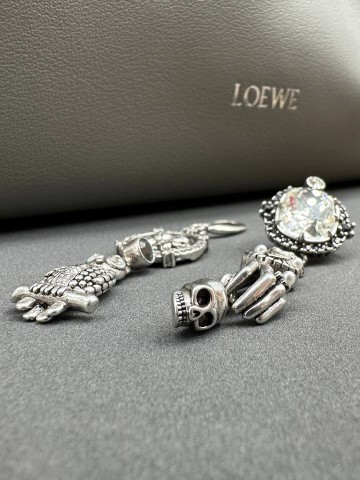 Серьги Alexander McQueen