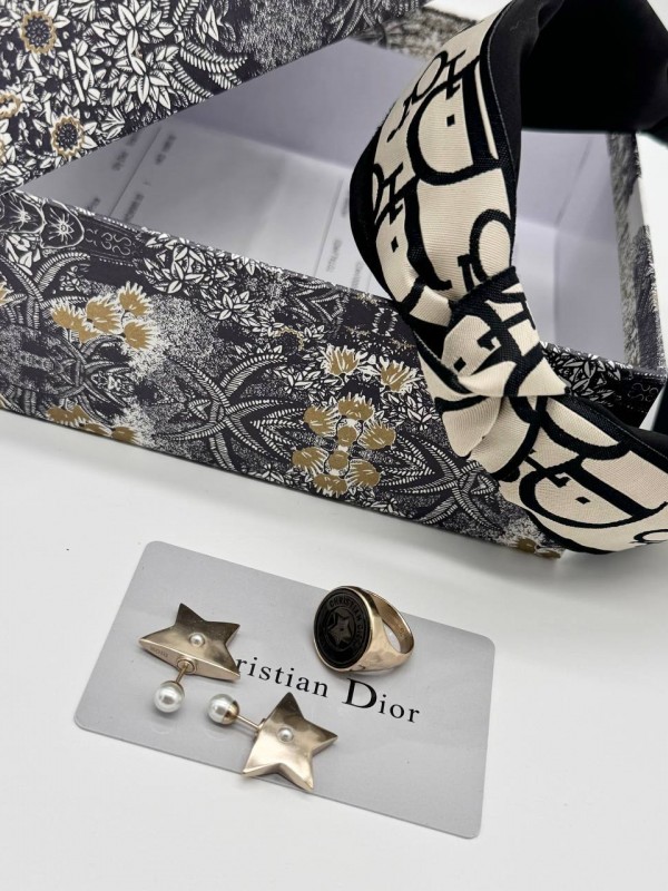 Серьги Dior