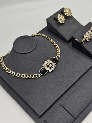 Чокер CHANEL