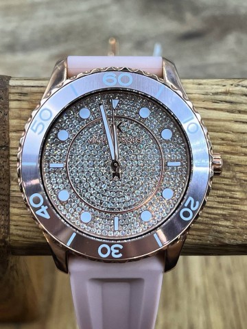 Часы Michael Kors