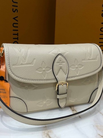 Сумка Louis Vuitton