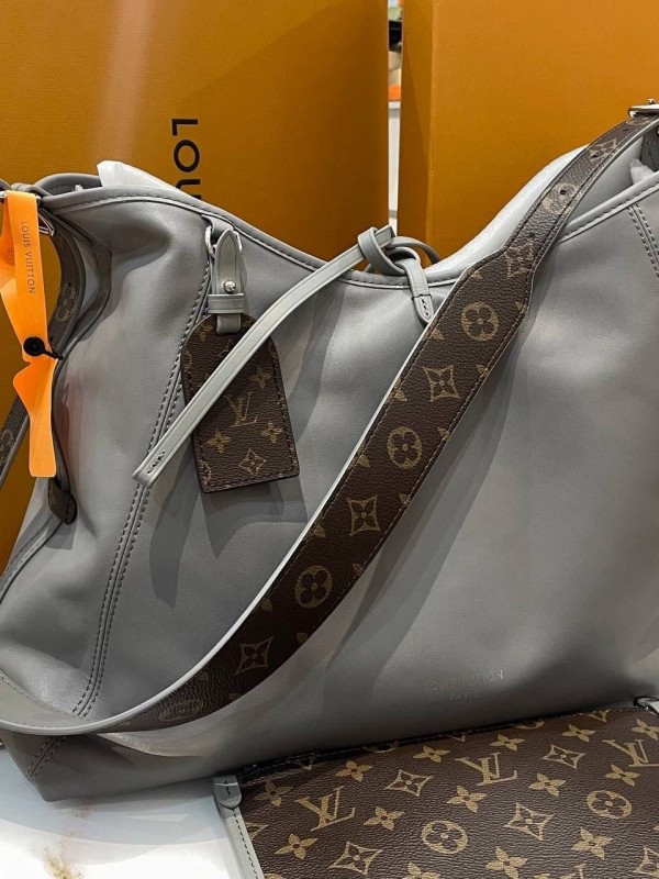 Сумка Louis Vuitton