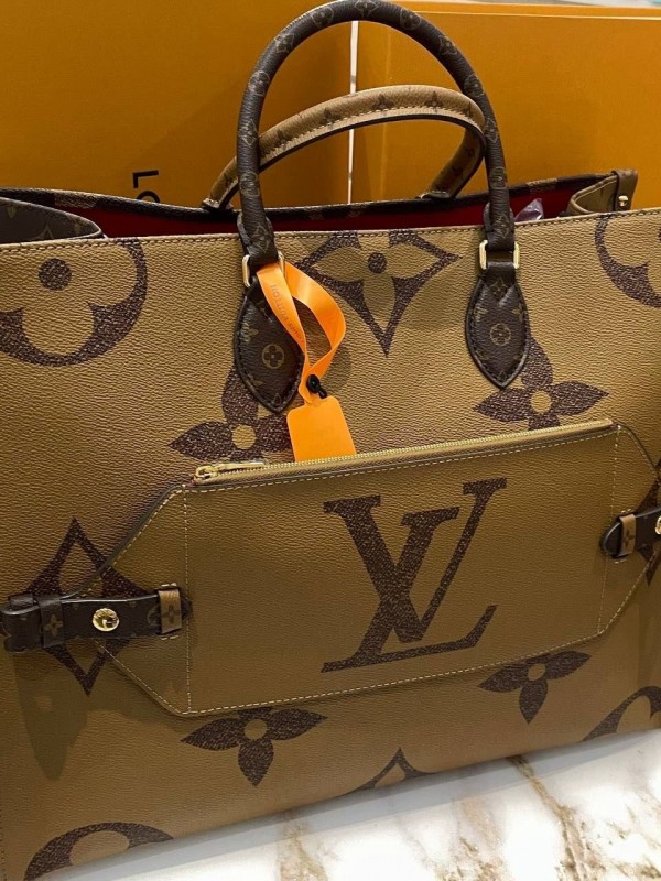 Сумка Louis Vuitton