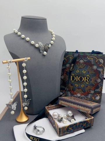 Серьги Dior