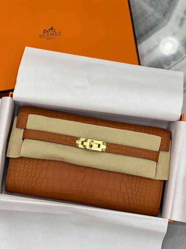 Сумка Hermes из кожи крокодила