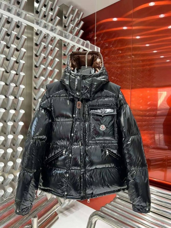 Пуховик Moncler