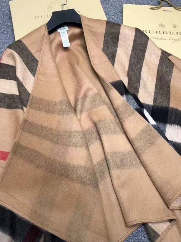 Пончо Burberry