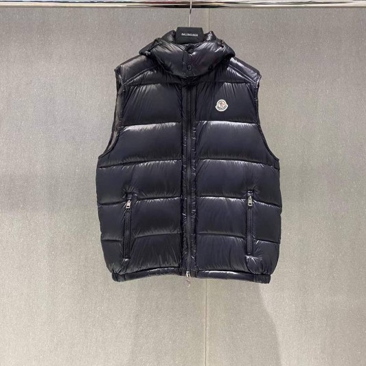 Безрукавка Moncler