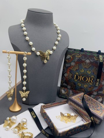 Серьги Dior