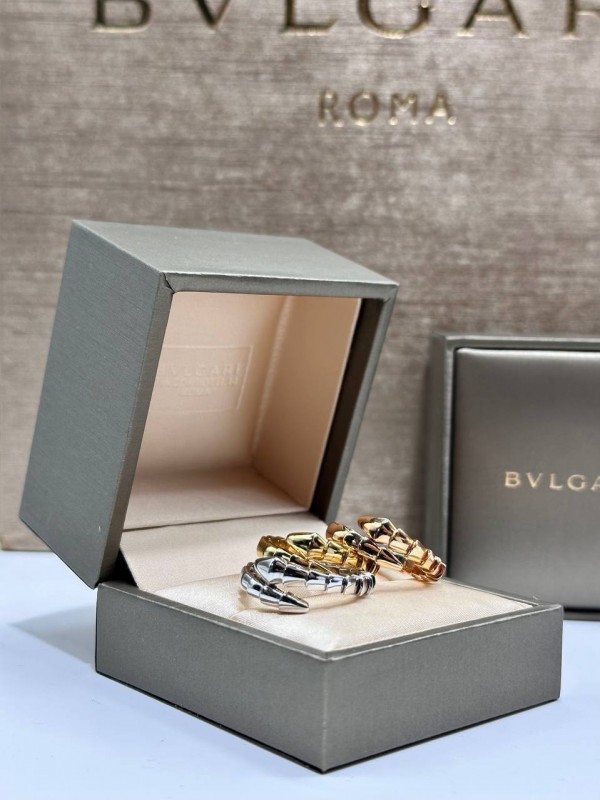 Кольцо Bvlgari