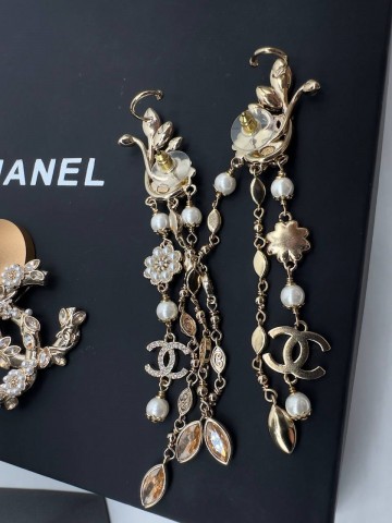 Серьги CHANEL