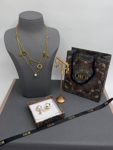 Серьги Dior кольца