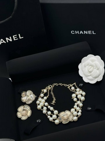 Серьги CHANEL