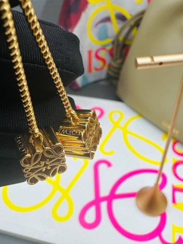 Серьги Loewe