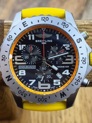 Часы Breitling
