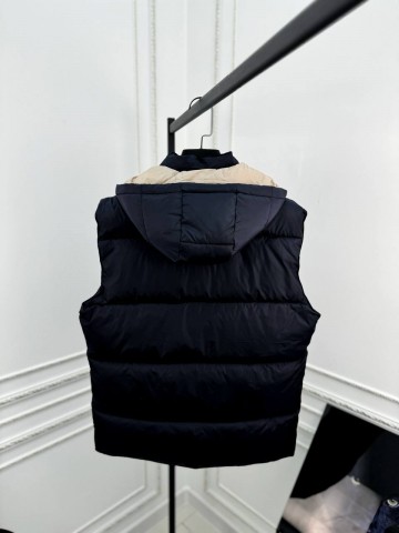 Безрукавка Kiton