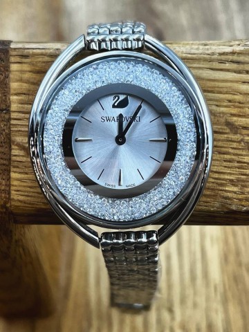 Часы Swarovski