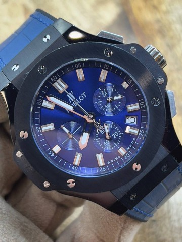 Часы Hublot