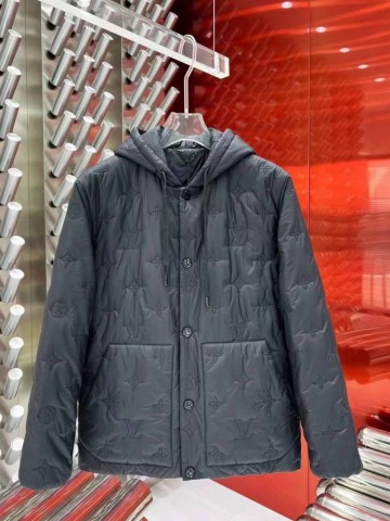 Пуховик Louis Vuitton