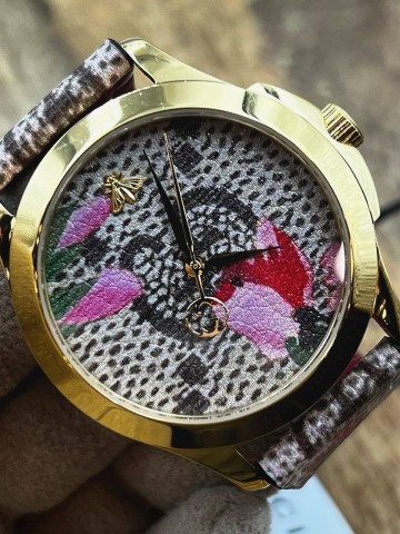 Часы Gucci
