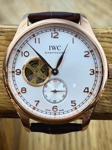 Часы IWC