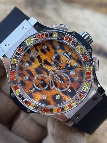 Часы Hublot