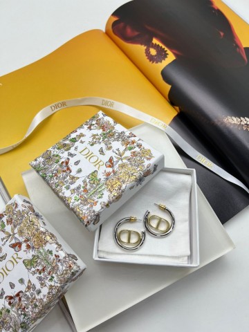 Серьги Dior