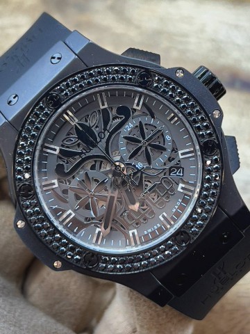 Часы Hublot