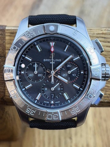 Часы Breitling
